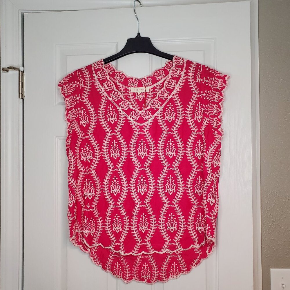 NWT Solitaire Embroidered Short Sleeve Top